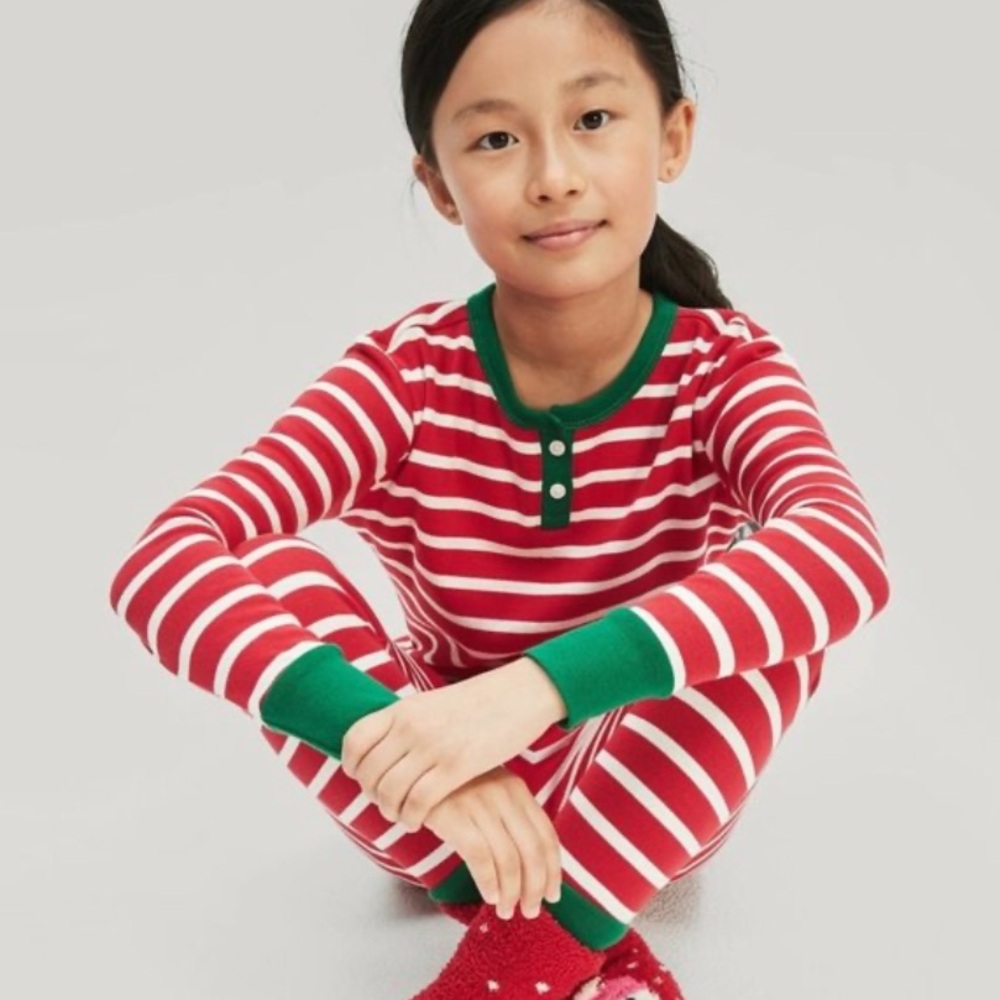 Gap Red and White Striped Green Trim Christmas Pajama Set•NWT